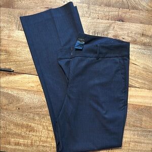 Ann Taylor navy blue dress’s pants. Great condition.